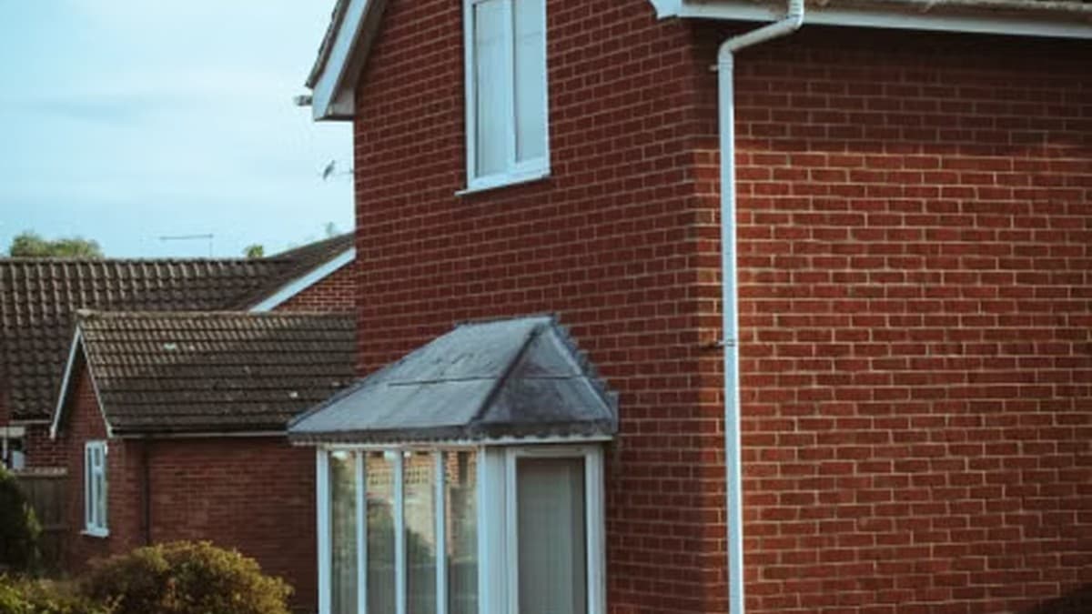 Wat kost een aluminium kozijn inclusief montage in 2026?